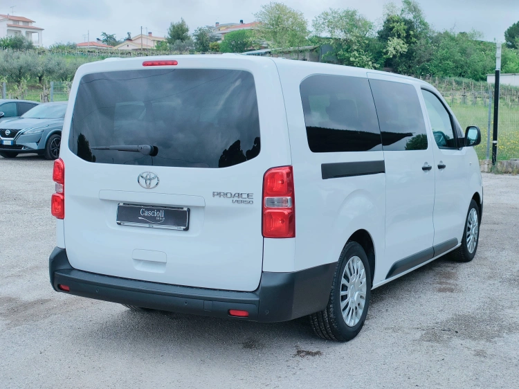 6 - Toyota Professional Proace Verso 2024 Proace Verso 2.0d 144cv S&S L2 Lounge D 9p.ti