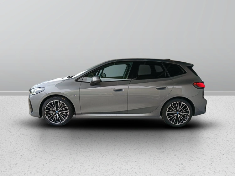 6 - BMW Serie 2 218d Active Tourer Msport auto