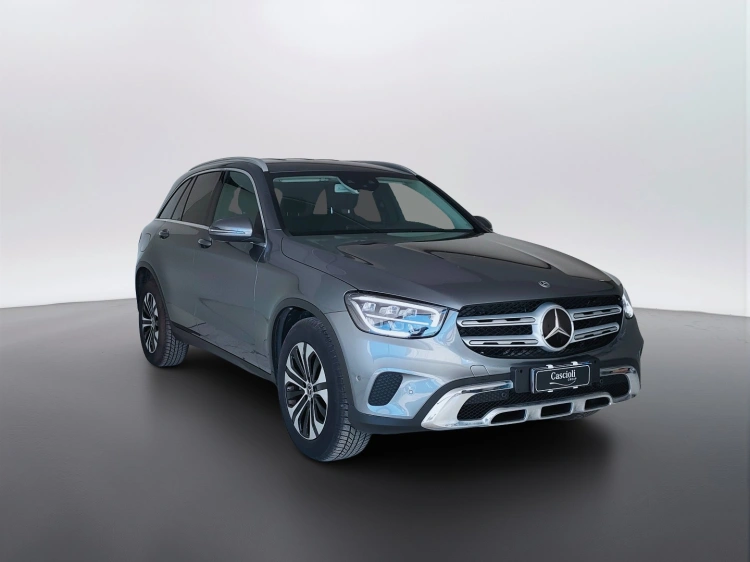 3 - Mercedes-Benz GLC 220 d Sport 4matic auto