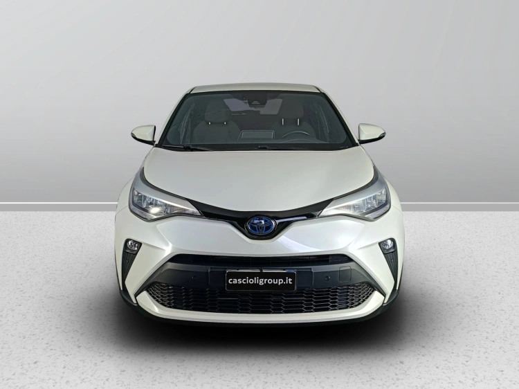 2 - Toyota C-HR C-HR 1.8h Trend e-cvt
