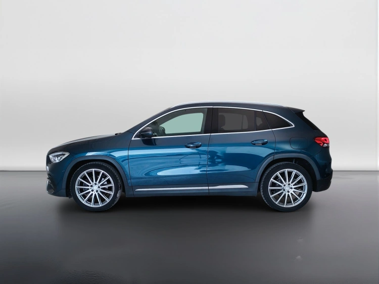 8 - Mercedes-Benz GLA 200 d Premium auto