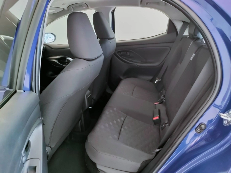 10 - Toyota Yaris YARIS 1.5H ECVT 5P MY26