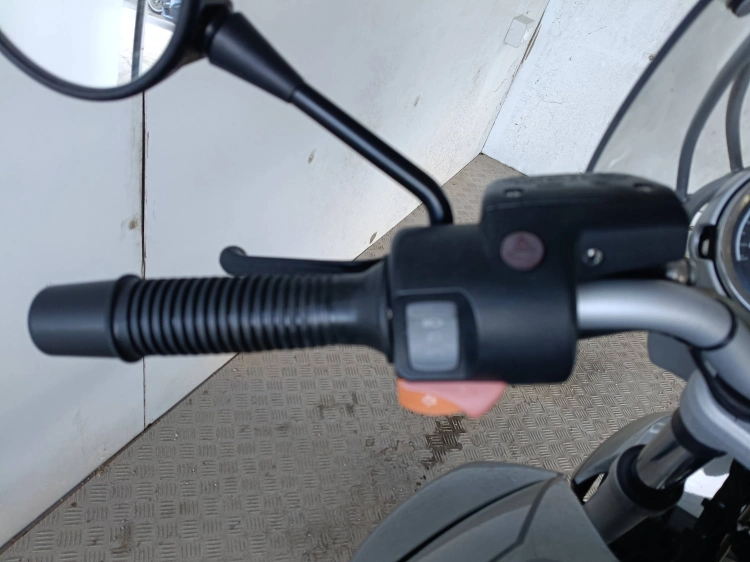 8 - BMW Motorrad R R 1200 R Abs my17