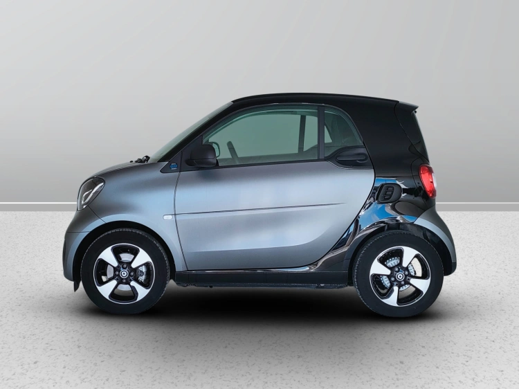 3 - smart fortwo Fortwo eq Passion 22kW