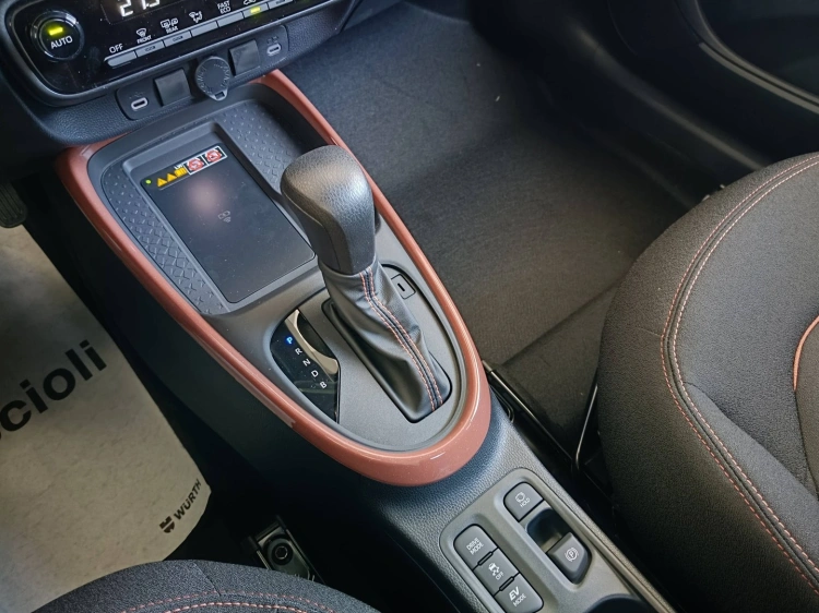 15 - Toyota Aygo X AYGO X HEV  ICON MC26