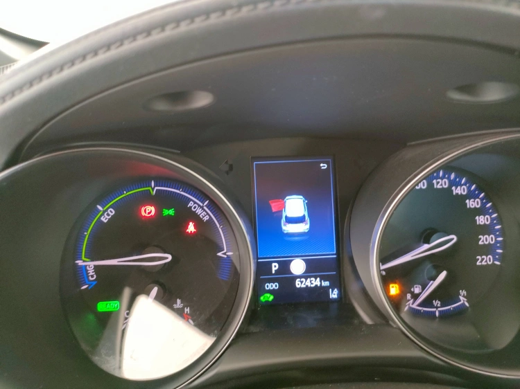 15 - Toyota C-HR C-HR 1.8h Active e-cvt