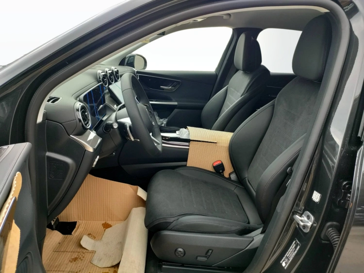 9 - Mercedes-Benz GLC 300 de 4MATIC