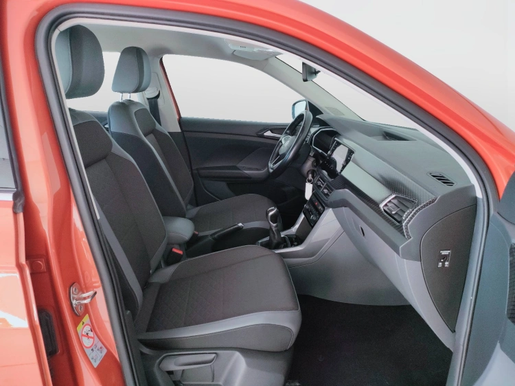 11 - Volkswagen T T-Cross 1.0 tsi Advanced 115cv