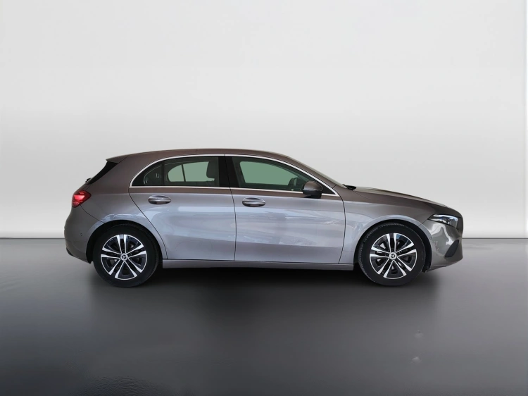 7 - Mercedes-Benz Classe A 180 d Progressive Advanced auto
