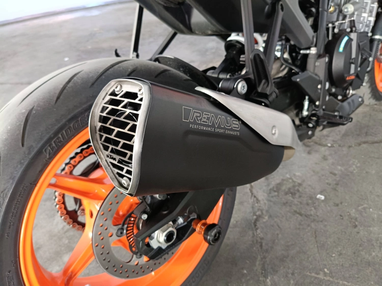10 - Ktm Duke 990 Duke Abs
