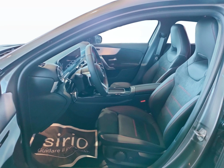 10 - Mercedes-Benz Classe A 180 d Automatic