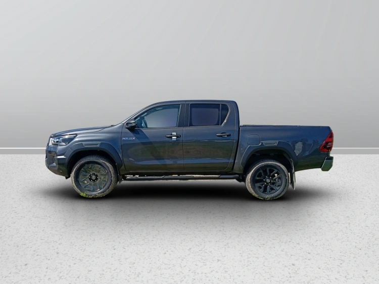 2 - Toyota Professional Hilux HILUX 2.8D A 48V DC4WDINV MY25