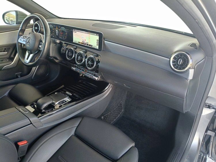10 - Mercedes-Benz Classe A 180 d Sport auto