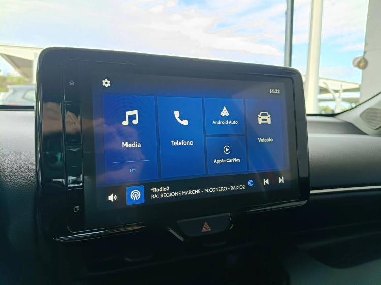 8 - Toyota Yaris TOYOTA Yaris 1.5 Hybrid 5 porte Trend