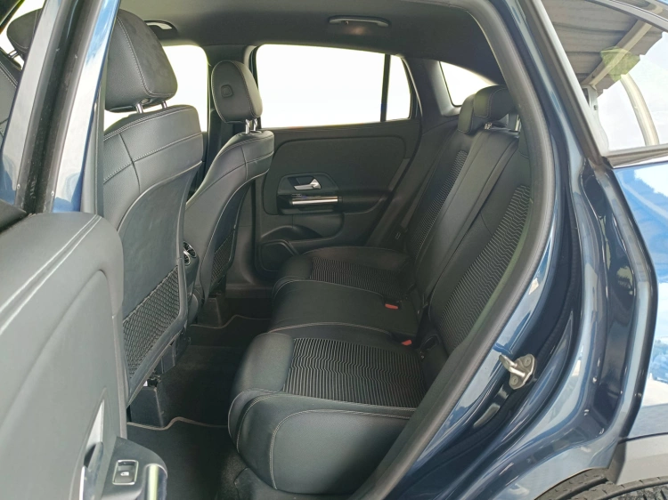 9 - Mercedes-Benz GLA 200 d Sport Plus 4matic auto