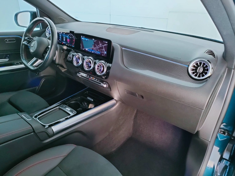 10 - Mercedes-Benz Classe B 180 d AMG Line Advanced Plus auto