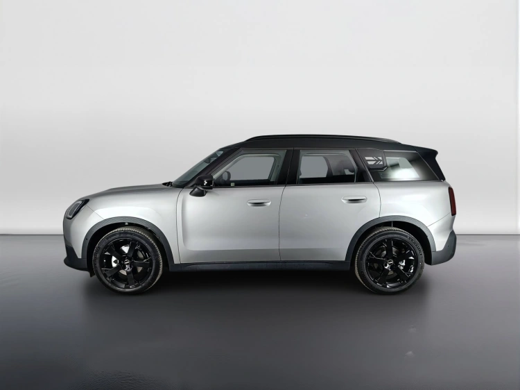 6 - MINI Countryman Mini Countryman 2.0 48V D Classic auto