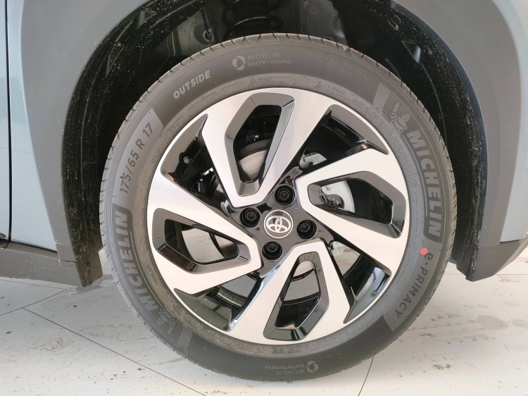 8 - Toyota Aygo X AYGO X 10B MT TREND MY24