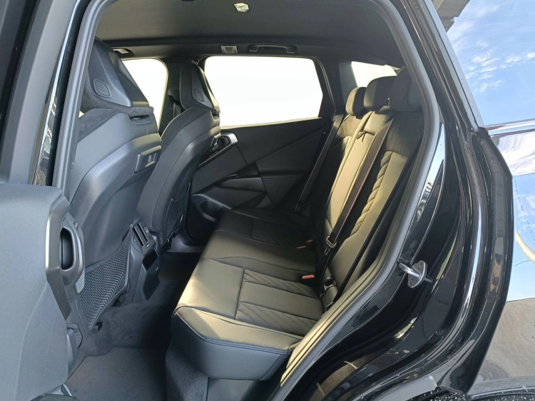 9 - BMW X3 BMW X3 40d xDrive