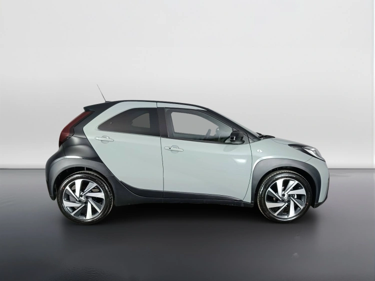 3 - Toyota Aygo X Aygo X 1.0 Lounge 72cv s-cvt