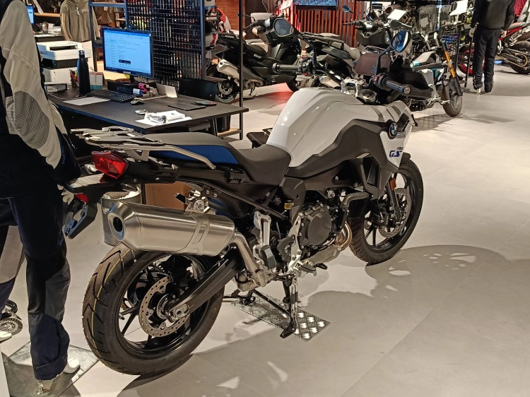 3 - BMW Motorrad GS F 800 GS