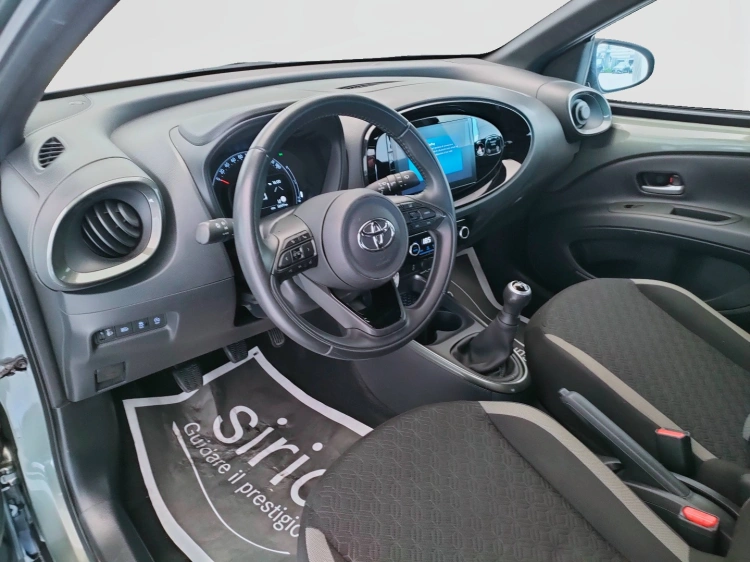 16 - Toyota Aygo X Aygo X 1.0 Trend 72cv