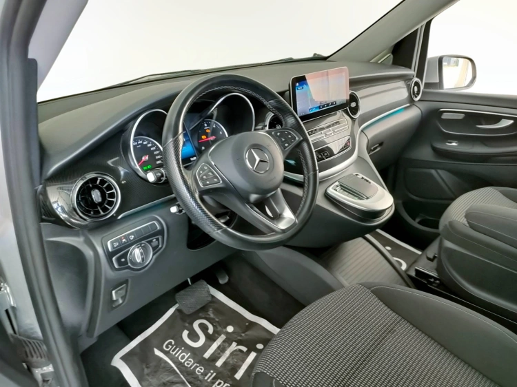 10 - Mercedes-Benz Classe V Long 220 d Executive 4matic auto