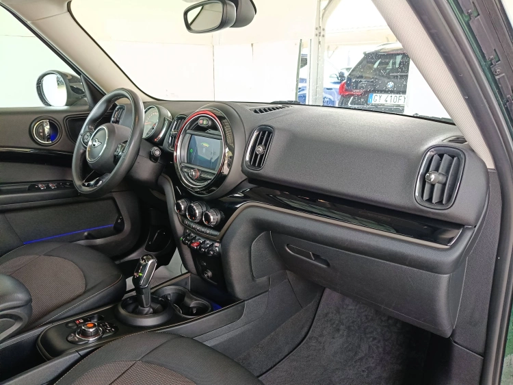 10 - MINI Countryman Mini Countryman 2.0 Cooper D Hype auto my18