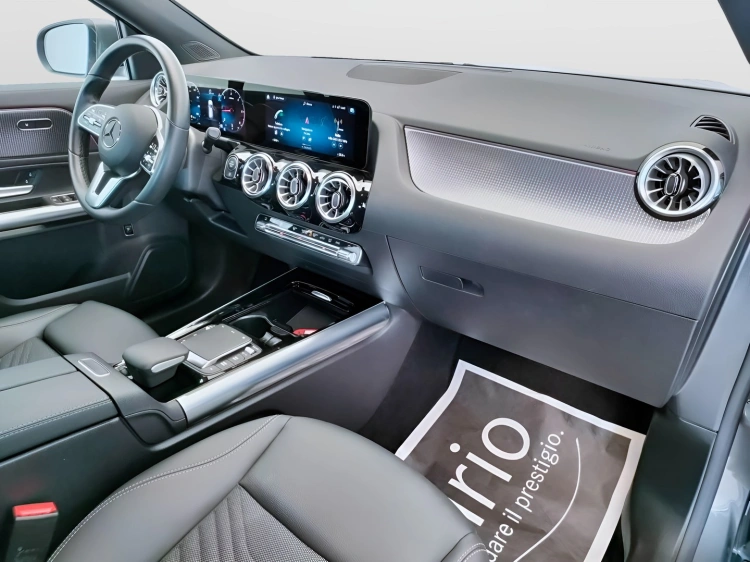 9 - Mercedes-Benz GLA 200 d Sport Plus 4matic auto