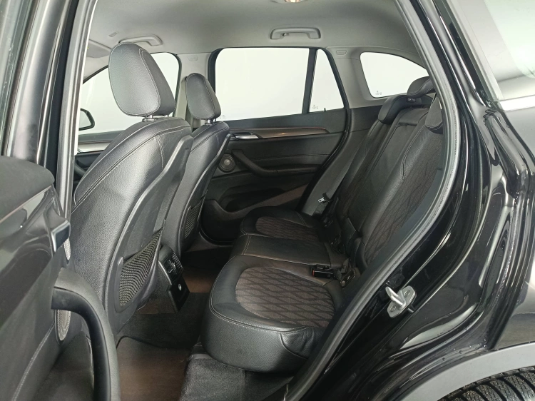 9 - BMW X1 X1 xdrive20d xLine auto