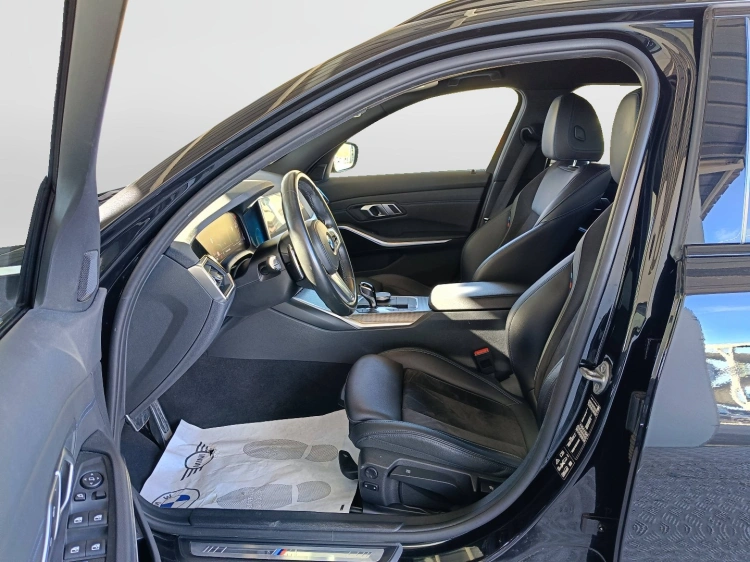 8 - BMW Serie 3 320d Touring mhev 48V xdrive Msport auto