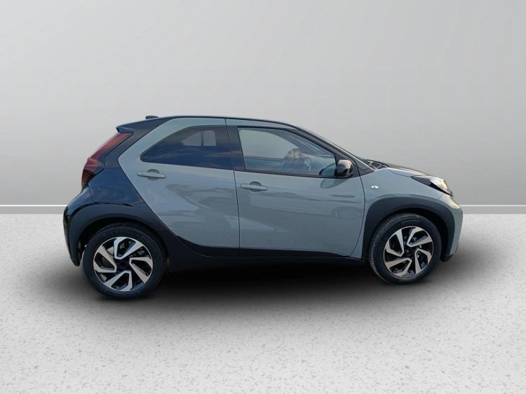3 - Toyota AYGO X AYGO X 10B MT TREND MY24