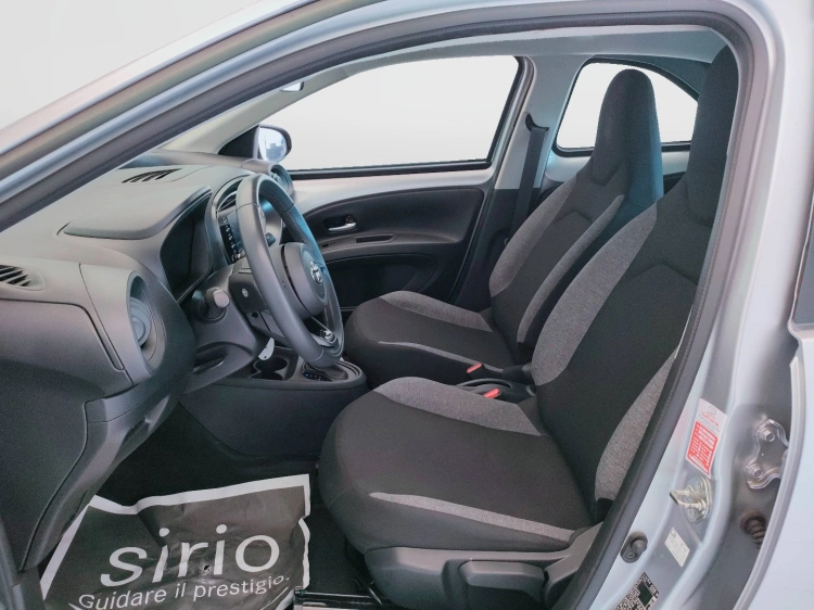 16 - Toyota Aygo X Aygo X 1.0 Active 72cv s-cvt