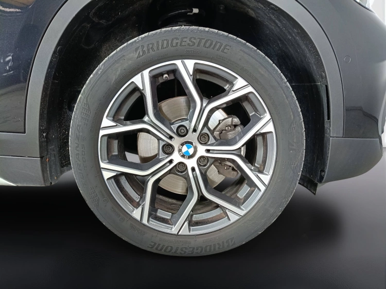 23 - BMW X1 X1 sdrive18d xLine Plus auto