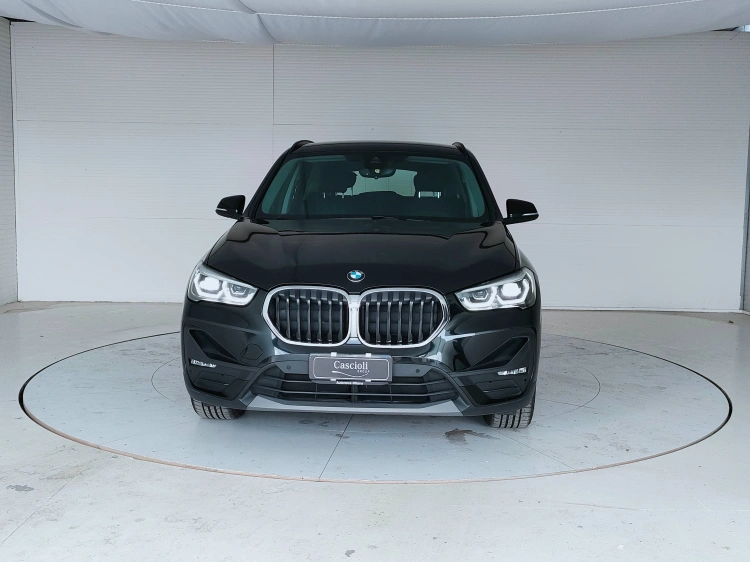 2 - BMW X1 X1 sdrive18d Business Advantage