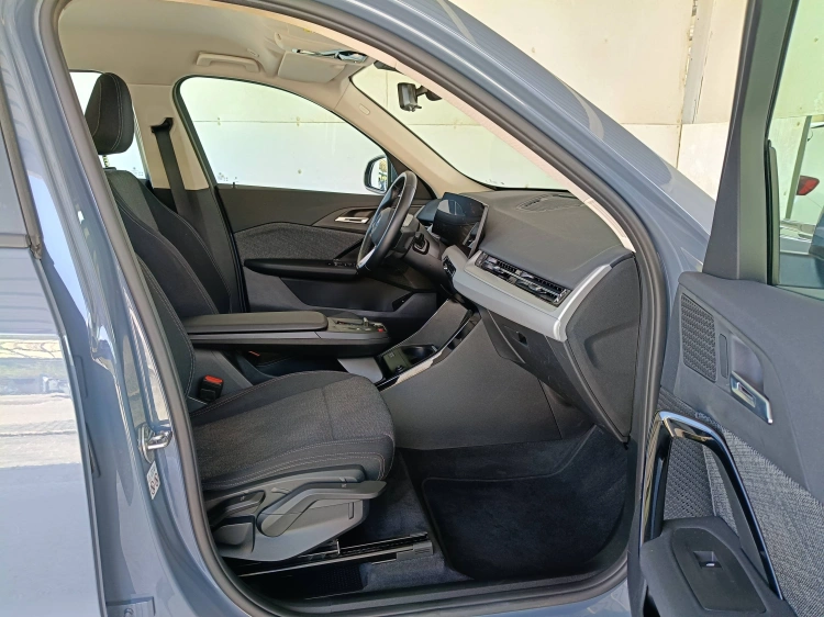 11 - BMW X1 X1 sdrive18d auto