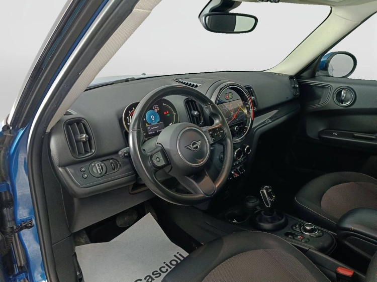 7 - MINI Countryman Mini Countryman 1.5 One D Business auto