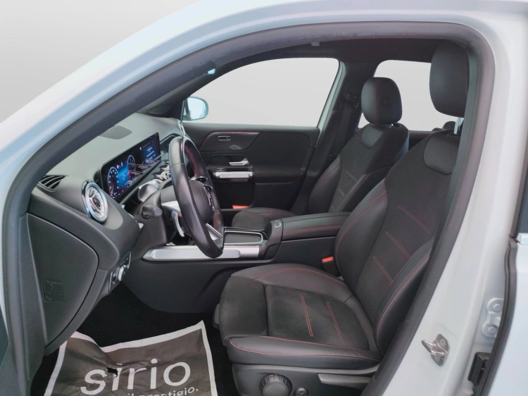 17 - Mercedes-Benz GLB 200 d AMG Line Advanced Plus auto