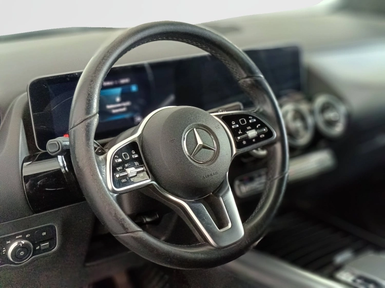 17 - Mercedes-Benz Classe B 180 d Sport Plus auto