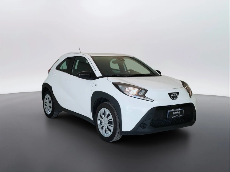3 - Toyota Aygo X Aygo X 1.0 Active 72cv