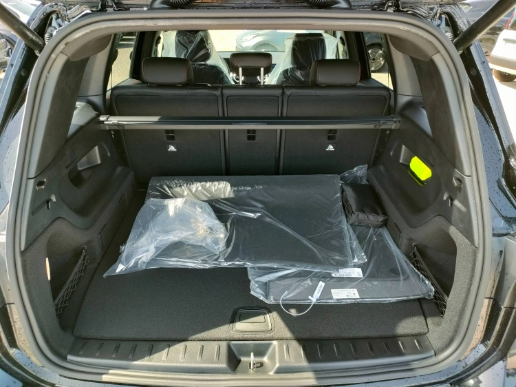 7 - Mercedes-Benz GLB 200 d Automatic 4MATIC