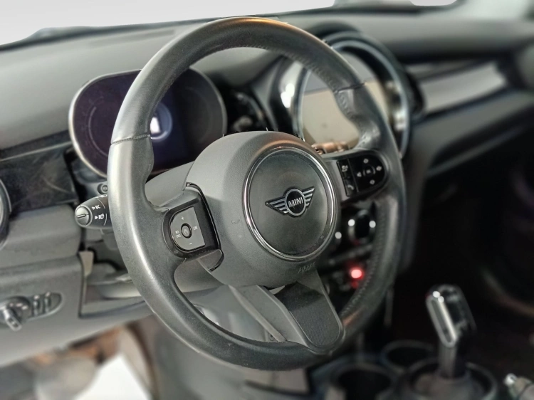 15 - MINI Cooper Mini 3p 1.5 Cooper Yours auto