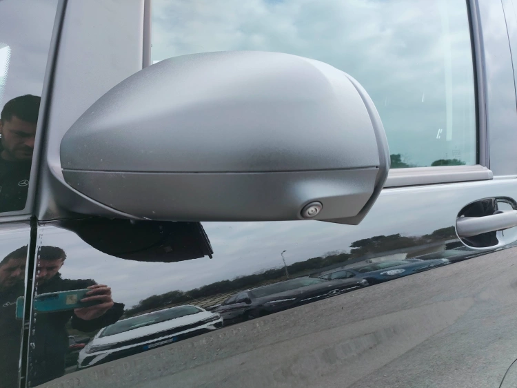 12 - Mercedes Vans Vito III 119 2024 Vito tourer 119 cdi extralong Select 9G-tronic