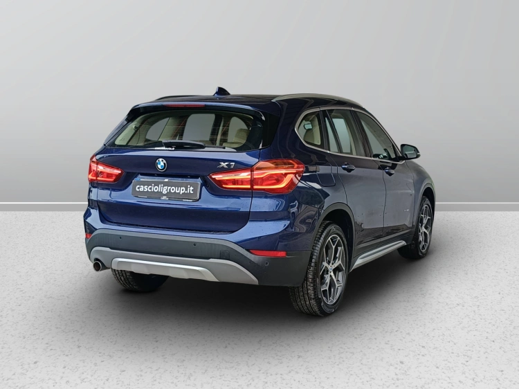 5 - BMW X1 X1 sdrive18d xLine auto