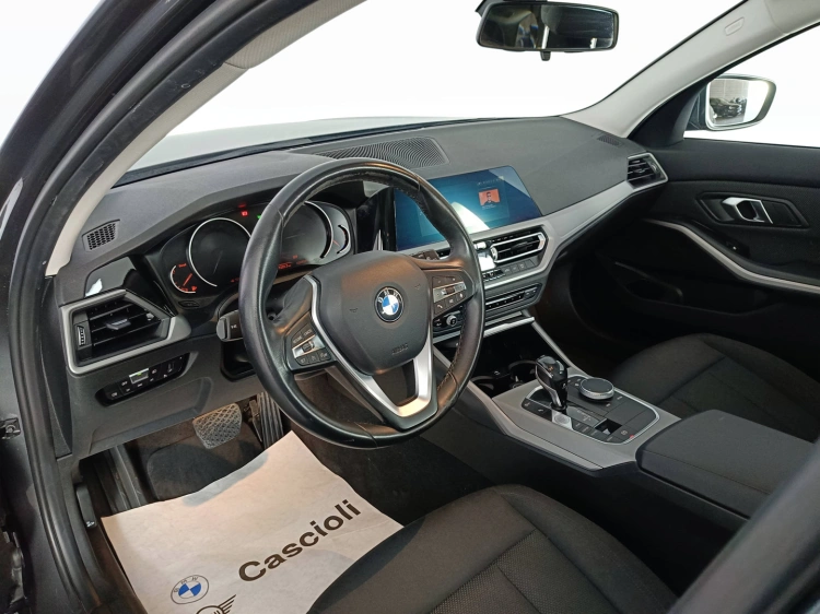 8 - BMW Serie 3 320d Touring mhev 48V xdrive auto