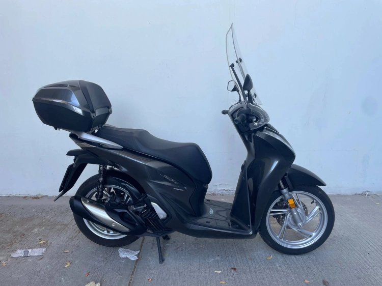 Honda E0846 SH 150 Abs my20