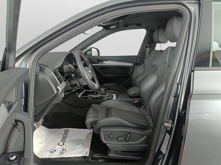 8 - Audi Q5 Q5 Sportback 40 2.0 tdi mhev 12V S line Plus quattro s-troni