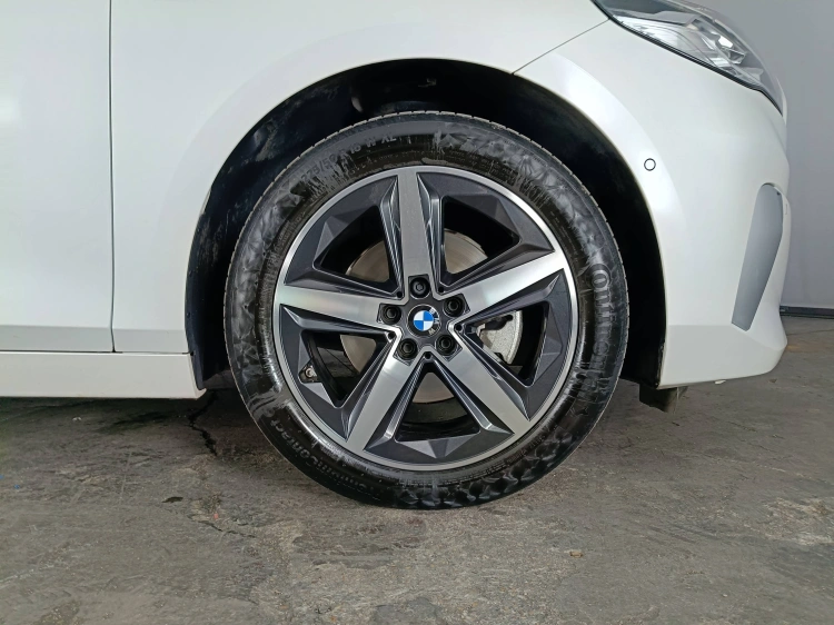 16 - BMW Serie 2 218d Active Tourer Luxury auto