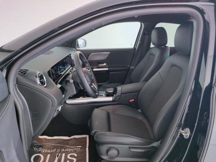 17 - Mercedes-Benz GLA 200 d Sport Plus 4matic auto