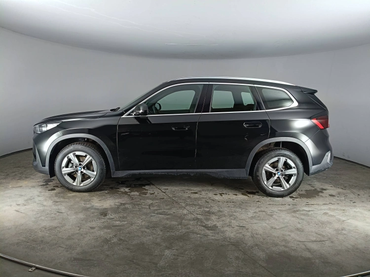 6 - BMW X1 X1 sdrive18d Edition Essence auto